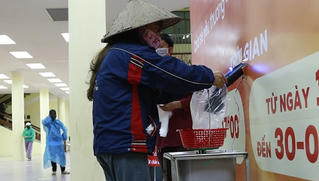 'ATM gạo' miễn phí thứ 2 tại Hà Nội