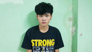 'Nóng người' vì phim đồi trụy, gã trai ra đường giở thú tính với phụ nữ lang thang