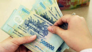 Cách ly ở nhà, nhờ đâu vợ chồng trẻ gửi tiết kiệm 25 triệu đồng/tháng?