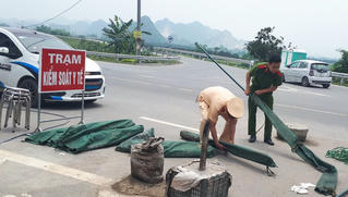 Hà Nội dỡ 30 chốt cách ly