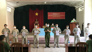 Tha tù trước thời hạn 40 phạm nhân tại TP HCM