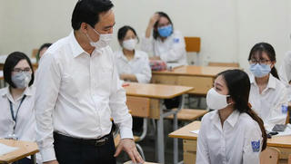 Bộ trưởng Phùng Xuân Nhạ nhắn gửi học sinh chuẩn bị thi tốt nghiệp THPT