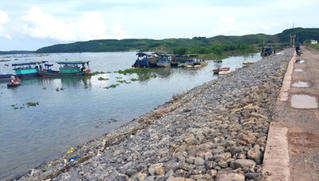 Xây kè, ổn định chỗ ở cho hàng nghìn hộ dân ven sông Hà Nội