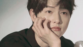 Song Joong Ki sống thế nào sau khi ly hôn Song Hye Kyo?