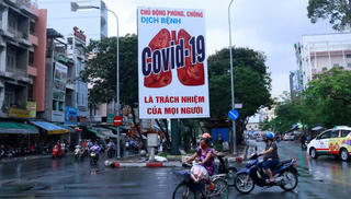 Giữa Covid - 19: thầy giáo Mỹ tại Việt Nam tự hào viết về 'ngôi nhà thứ 2'