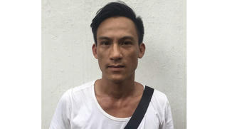 Bị truy nã vì đánh đàn ông, thay tên đổi họ 'chăn dắt gái dịch vụ'