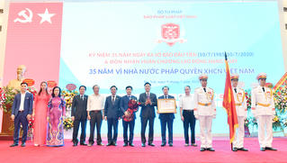 Long trọng kỷ niệm Ngày Báo PLVN ra số đầu tiên và đón Huân chương Lao động hạng Nhất