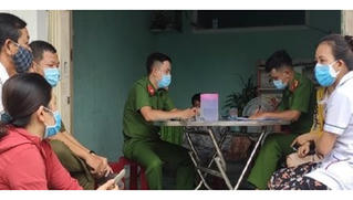 Bất ngờ sự thật tin 2 bé gái bị nhốt tại nhà hoang ở Quảng Ngãi