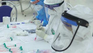 Hà Nội tạm dừng hoạt động 3 bệnh viện