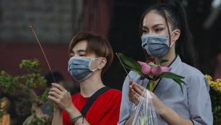 Vì sao ngày 7/7 âm lịch nhiều cặp đôi rủ nhau lên chùa?
