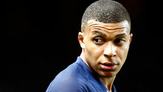 Tuyên bố sốc rời PSG, Mbappe sẽ ngã vào 'vòng tay ông lớn' nào?