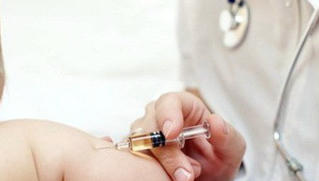 Bé gái tử vong sau khi tiêm phòng viêm não Nhật Bản