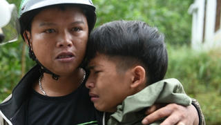 Những học trò mồ côi sau trận lở núi