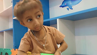 Cậu bé tí hon Đinh Văn K'Rể qua đời