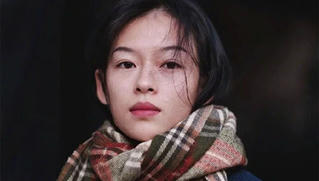 Mỹ nhân Việt giống hệt Chương Tử Di khiến báo Hoa ngữ xôn xao