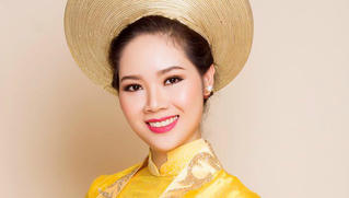 Chân dung Hoa hậu tuổi Sửu bỏ lại hào quang showbiz, viên mãn bên chồng thành đạt 