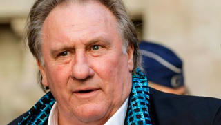 Nam chính 'Những người khốn khổ' bị điều tra tội hiếp dâm