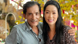 Bất ngờ: Nghệ sĩ Thương Tín được tặng xe sang, tự lái về quê dưỡng bệnh