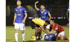 Duy Mạnh kể lại khoảnh khắc kinh hoàng phát hiện Hùng Dũng chấn thương