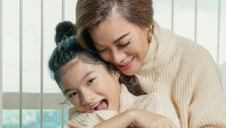 Trương Ngọc Ánh khóc khi đọc tâm thư của con gái