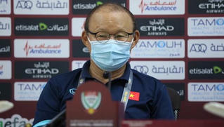 HLV Park Hang Seo: 'UAE tấn công mạnh, trận đấu rất khó khăn'