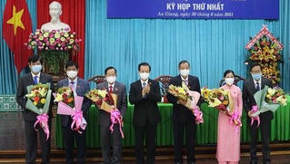 Ông Lê Văn Nưng giữ chức Chủ tịch HĐND, ông Nguyễn Thanh Bình tái đắc cử Chủ tịch tỉnh An Giang