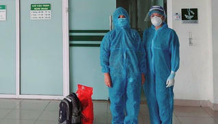2 bệnh nhân mắc COVID-19 nguy kịch 'thoát chết' kỳ diệu