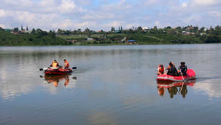 Lật xuồng trên Hồ Tây (Lâm Đồng), 4 người mất tích