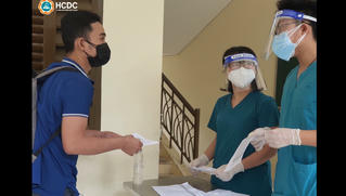 Mừng rơi nước mắt ngày hàng trăm bệnh nhân COVID-19 tại TP HCM xuất viện