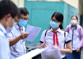 Công bố lịch nhận hồ sơ nhập học lớp 10 tại TP HCM 