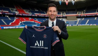 Messi nói gì trong ngày ký hợp đồng với PSG?
