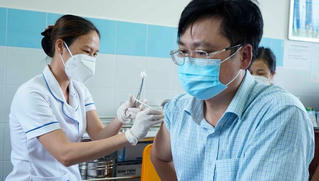Hơn 70% người dân Côn Đảo được tiêm vaccine phòng COVID-19