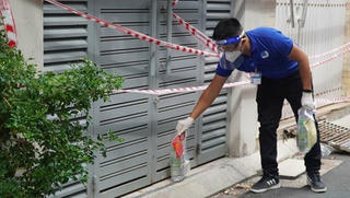 Túi thuốc đặt cửa nhà cùng F0 TP HCM chiến thắng COVID-19