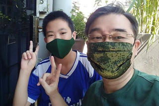 Người đàn ông 20 ngày tự chiến đấu với COVID-19