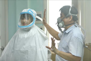 Sáng chế thành công thiết bị bảo hộ, phòng ngừa COVID-19