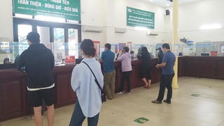 Đông khách đặt vé, đường sắt phải chạy thêm đôi tàu tuyến Bắc – Nam