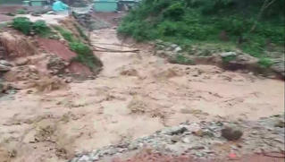 Thủ tướng yêu cầu tập trung ứng phó mưa lũ tại Trung Bộ và Tây Nguyên