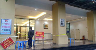 Cô gái từ TP HCM về Hà Nội mắc COVID-19 di chuyển nhiều nơi, tiếp xúc nhiều người