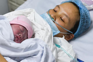 Đề xuất thưởng gần 9 triệu đồng cho người sinh con thứ hai