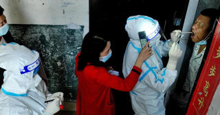 Vì sao Trung Quốc quyết bám trụ chiến lược 'Không COVID'?