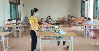 Giọt nước mắt của cô giáo lớp 1 trong khu cách ly