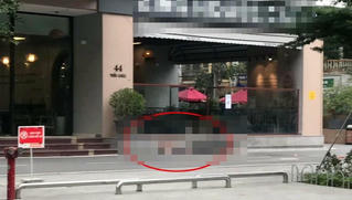 Người phụ nữ rơi từ tầng cao chung cư ở Hà Nội tử vong