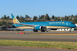 Đề nghị dừng các chuyến bay đến từ 10 nước châu Phi