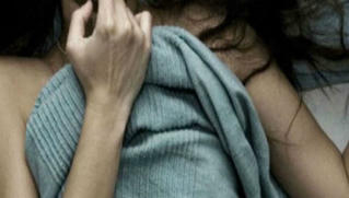 Qua đêm tại nhà 'bạn nhậu', bé gái 11 tuổi bị gã mới lớn xâm hại suốt 2 ngày