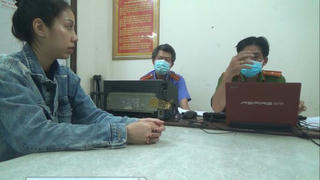 Mẹ bé gái bị bạo hành tử vong gửi đơn yêu cầu khởi tố bị can, điều tra tội ác của chồng cũ