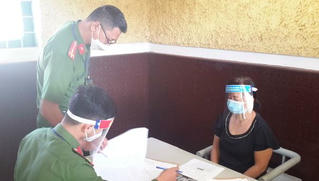 Người phụ nữ U50 'tung chiêu 'lừa tình' trai trẻ chiếm gần 700 triệu đồng