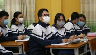 Học sinh lớp 7-12 Hà Nội có thể quay lại trường học trực tiếp sau Tết Nguyên đán