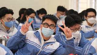 Toàn bộ học sinh THPT cả nước đến trường sau Tết