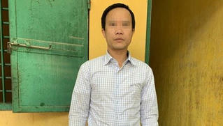 Bắt khẩn cấp đối tượng lợi dụng quyền tự do dân chủ bôi nhọ cán bộ công an