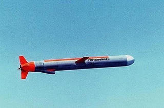 Giữa lúc căng như dây đàn, Nga cảnh báo NATO trang bị vũ khí tấn công ở Romania, Ba Lan